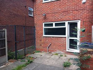 Photo 14- click for photo gallery